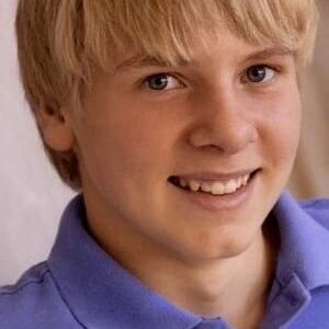 تصویر هنرمند Mike Roukis