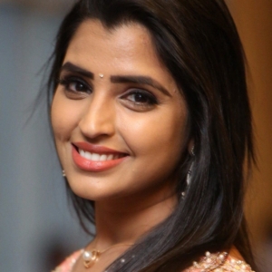 تصویر هنرمند Shyamala