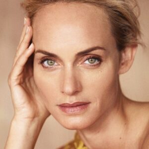 تصویر هنرمند Amber Valletta