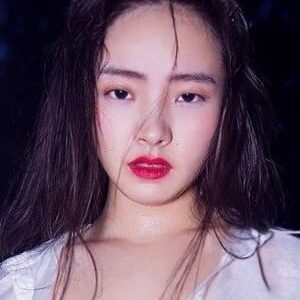 تصویر هنرمند Chloe Maayan