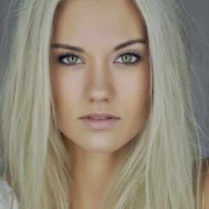 تصویر هنرمند Laura James