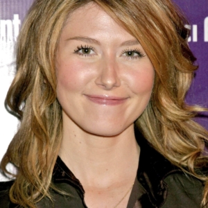تصویر هنرمند Jewel Staite
