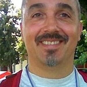 تصویر هنرمند András Velkov