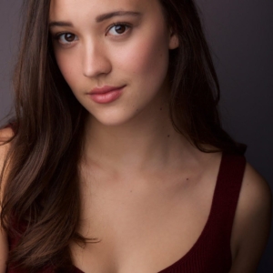 تصویر هنرمند Molly Beth Thomas