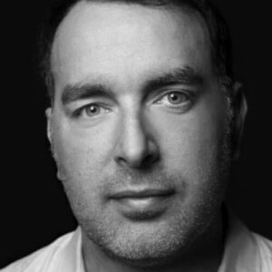 تصویر هنرمند John Paesano