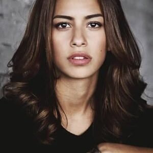 تصویر هنرمند Gizem Emre