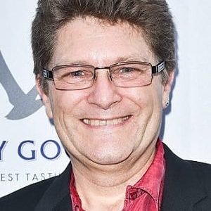 تصویر هنرمند W. Michael Beard