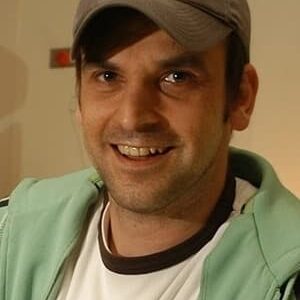 تصویر هنرمند Bülent Üstün