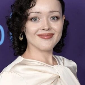 تصویر هنرمند Anna Cobb