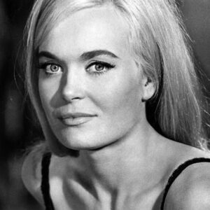 تصویر هنرمند Shirley Eaton