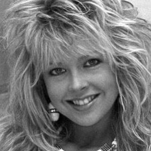 تصویر هنرمند Corinne Russell