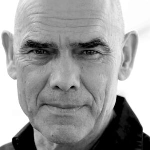 تصویر هنرمند Peter Guinness