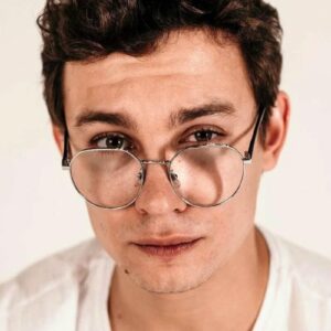 تصویر هنرمند Nikita Kologrivyy