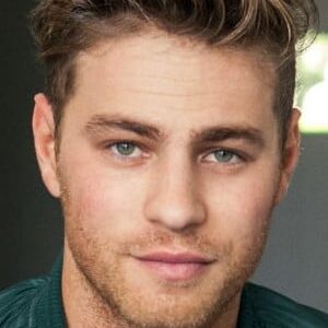 تصویر هنرمند Cameron Fuller