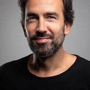 تصویر هنرمند Volkan Cal