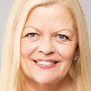 تصویر هنرمند Lindy Pieri