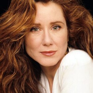 تصویر هنرمند Mary McDonnell