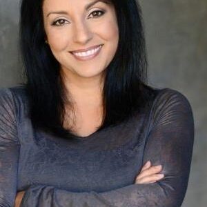 تصویر هنرمند Parisa Johnston