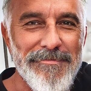 تصویر هنرمند Ray Siegle