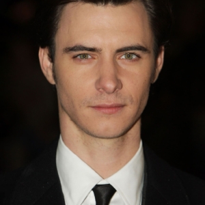 تصویر هنرمند Harry Lloyd