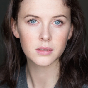 تصویر هنرمند Alexandra Roach