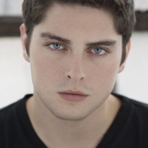 تصویر هنرمند Cameron McKendry