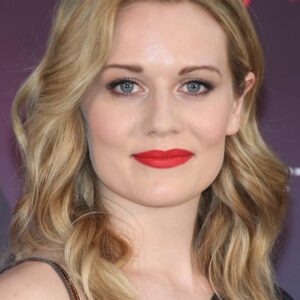 تصویر هنرمند Cara Theobold