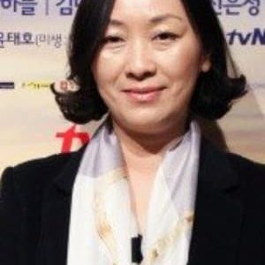 تصویر هنرمند Jung Yoon-jung