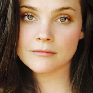 تصویر هنرمند Lynn Mancinelli