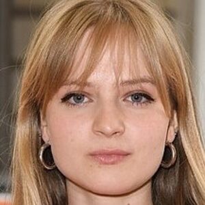 تصویر هنرمند Nell Williams