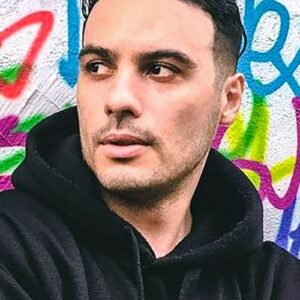 تصویر هنرمند Mihran Kirakosian