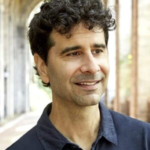 تصویر هنرمند John Cariani