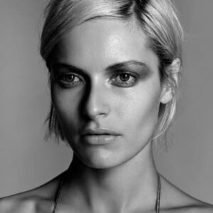 تصویر هنرمند Rie Rasmussen