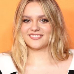 تصویر هنرمند Maisy Stella