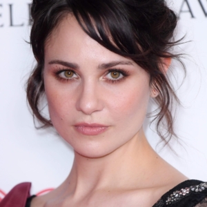 تصویر هنرمند Tuppence Middleton