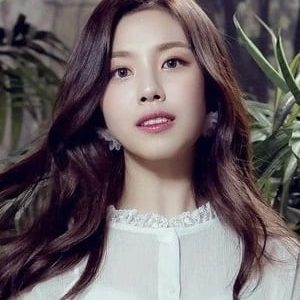 تصویر هنرمند Go Woon