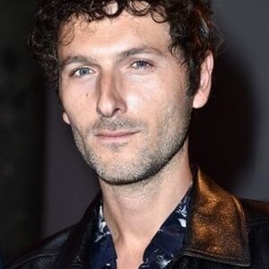 تصویر هنرمند Simon Buret