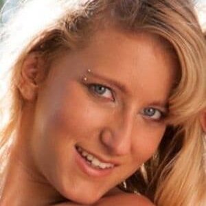 تصویر هنرمند Kelly Pix