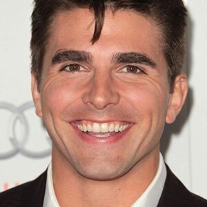 تصویر هنرمند Miles Fisher