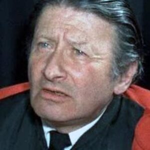 تصویر هنرمند Ernest Menzer