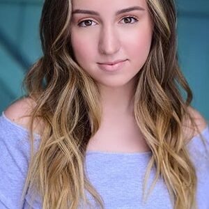 تصویر هنرمند Cassidy May Benullo