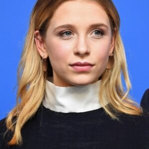 تصویر هنرمند Lena Klenke