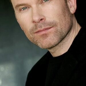 تصویر هنرمند Hrothgar Mathews