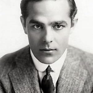 تصویر هنرمند Antonio Moreno