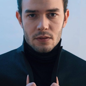 تصویر هنرمند Aytaç Şaşmaz