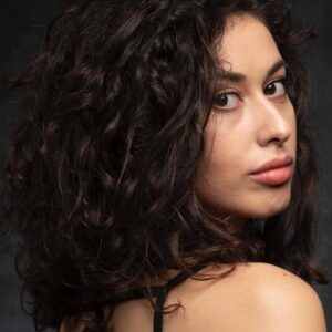 تصویر هنرمند Hande Yılmaz