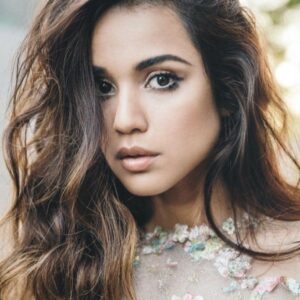 تصویر هنرمند Summer Bishil
