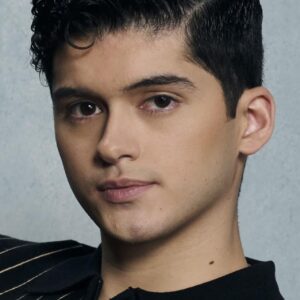 تصویر هنرمند Max Pelayo