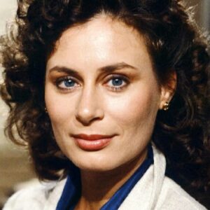 تصویر هنرمند Mimi Kuzyk