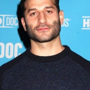 تصویر هنرمند Chris Moukarbel